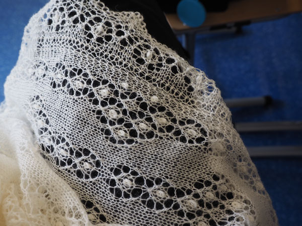 Haapsalu shawl knitting-01